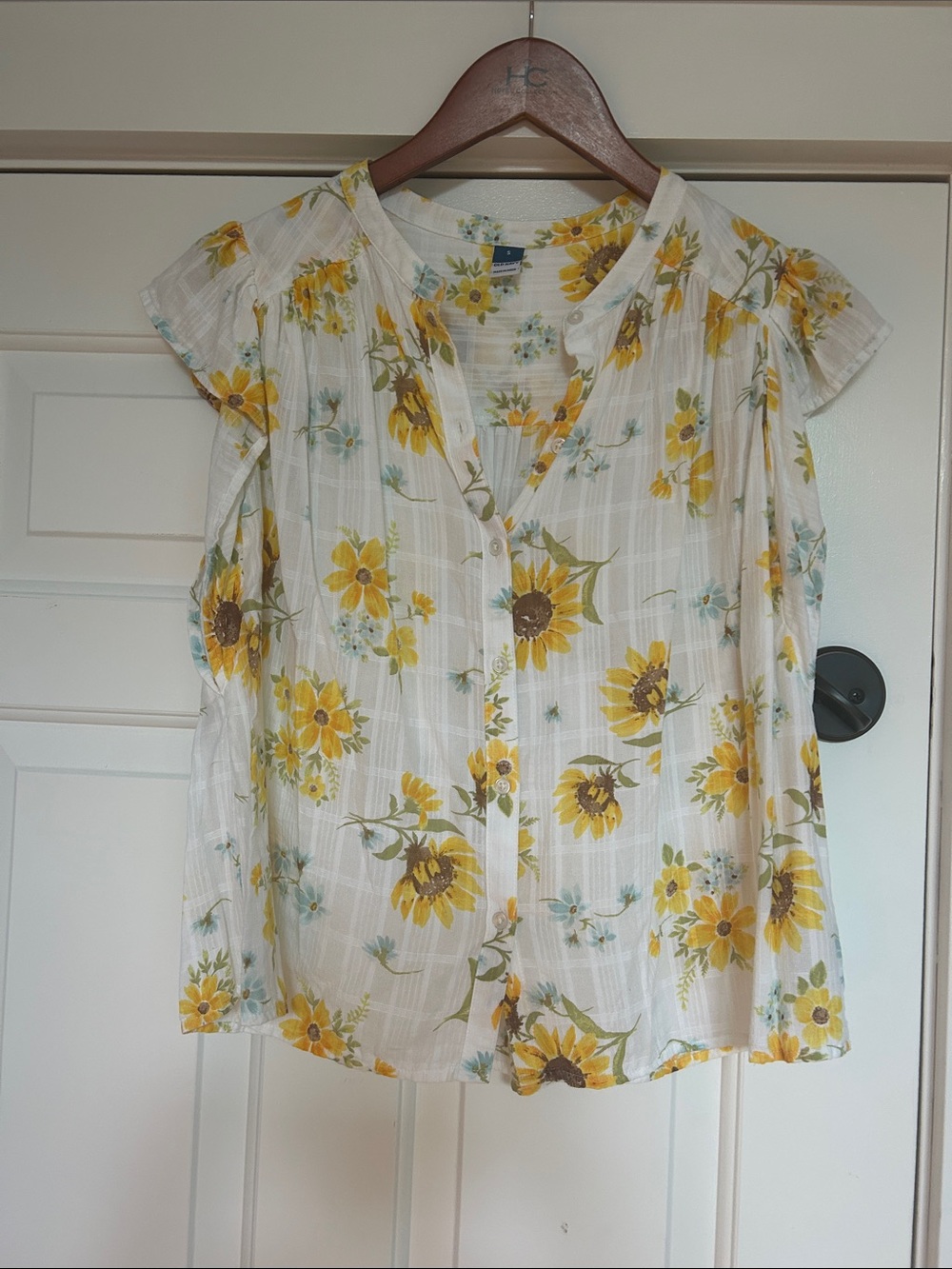 Old Navy White Sunflower-Print Button Front Cap Sleeve Blouse